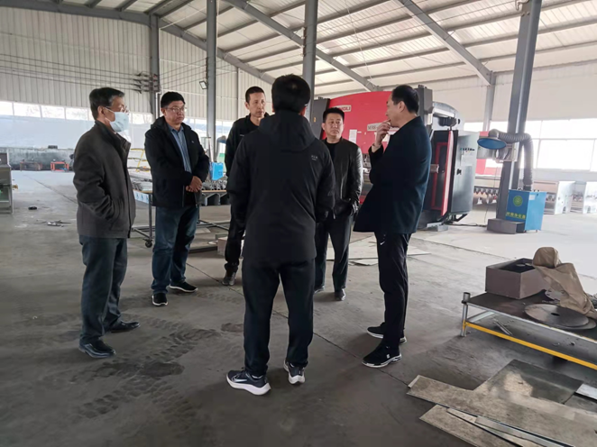 衡水市農業農村局農機推廣站領導陪同河北省農機推廣站領導到公司視察工作 衡水市農業農村局農機推廣站領導陪同河北省農機推廣站領導到公司視察工作